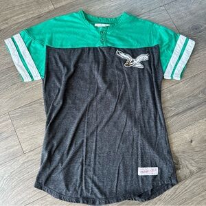 Mitchell & Ness Philadelphia Eagles Short Sleeve Throwback Henley T-Shirt Size M